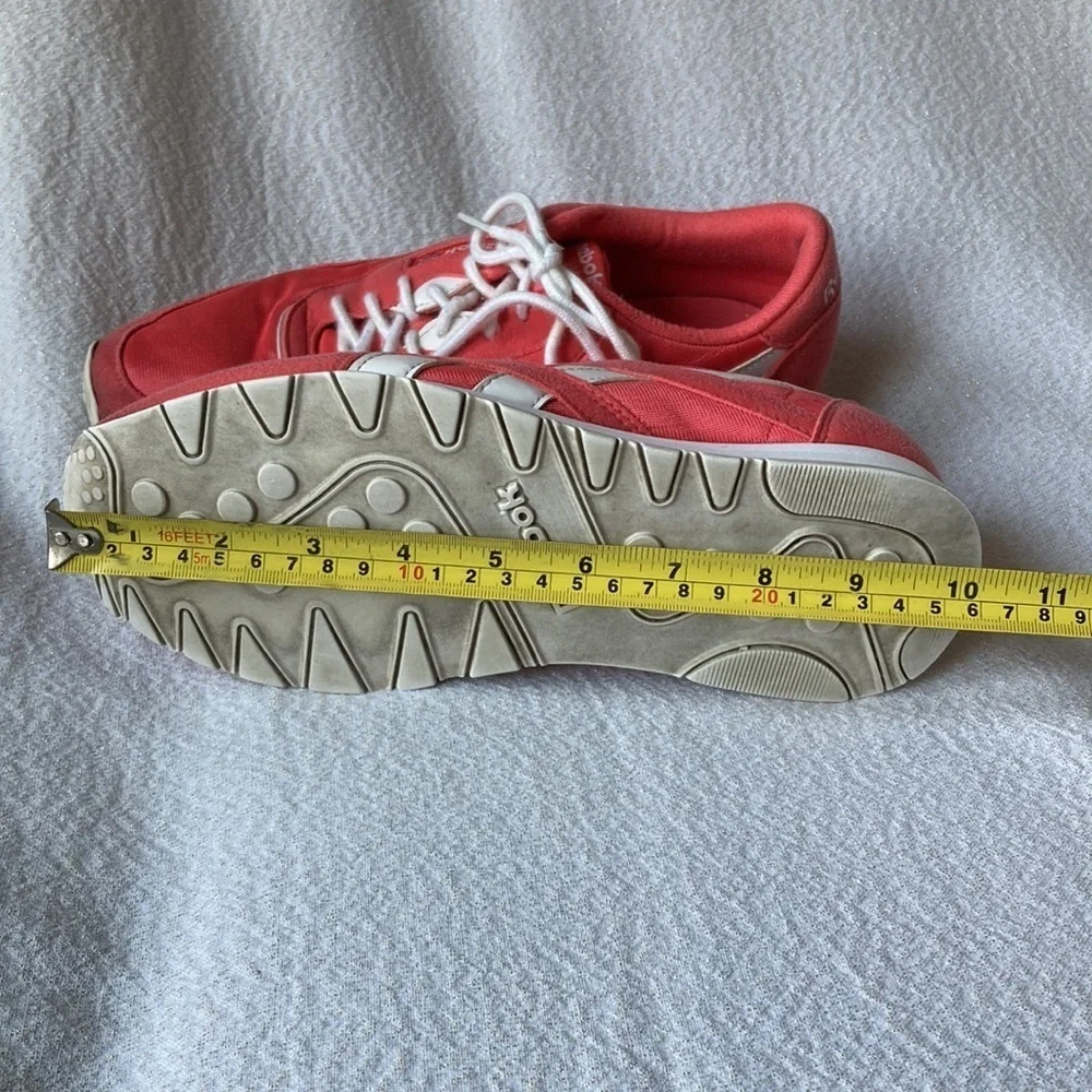 Reebok Classic Coral/white sneakers Size 7